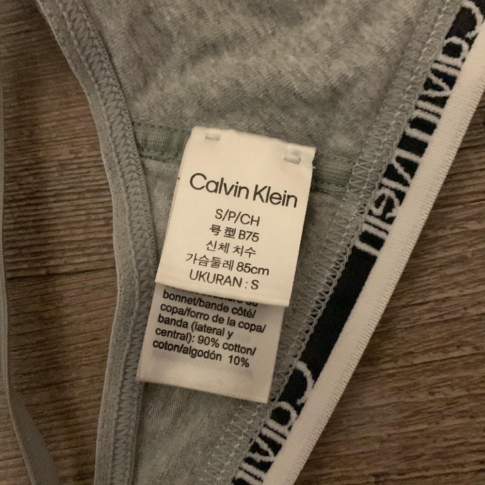 Calvin Klein bra - Picture 3 of 4